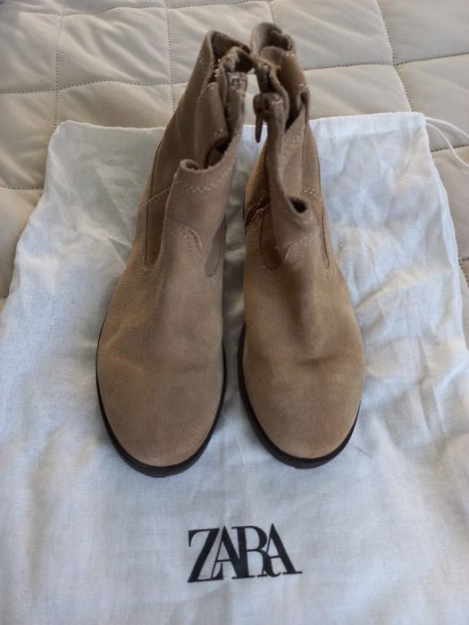 Ботинки казаки Zara