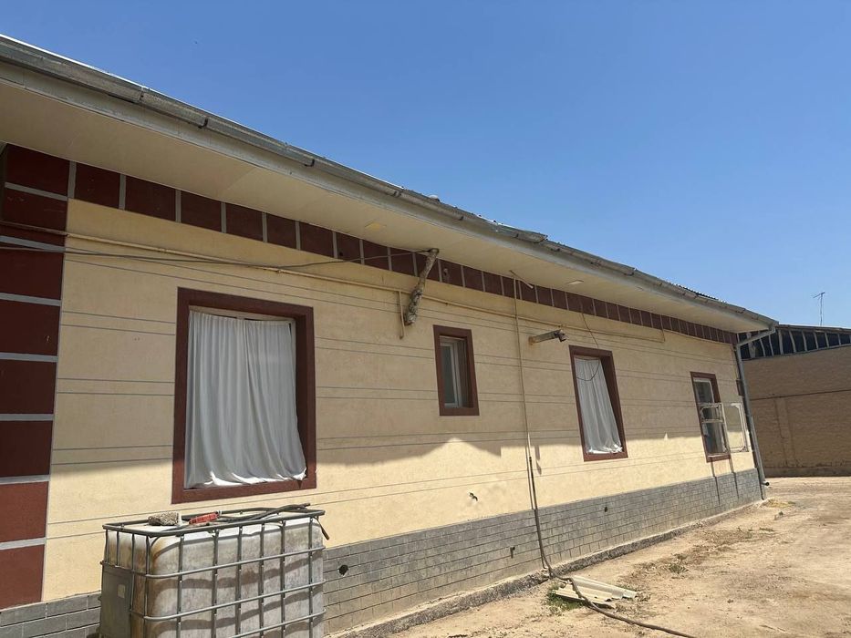 Uy sotiladi Srochnaa Yangiyo'lda