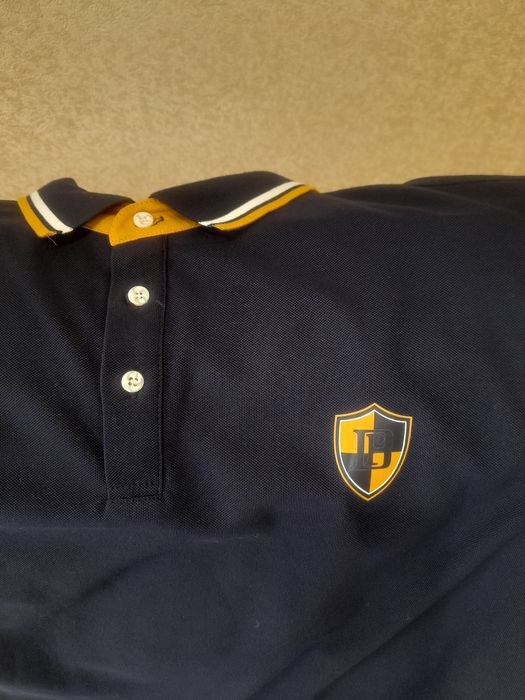 Продам кофту мужскую