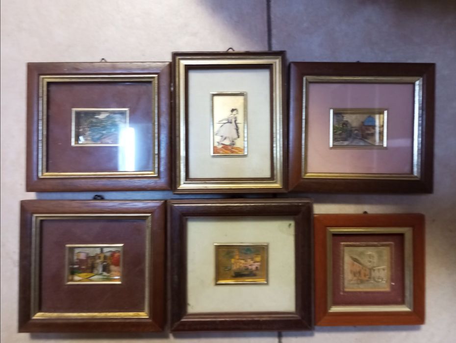 Малки картини рамкирани