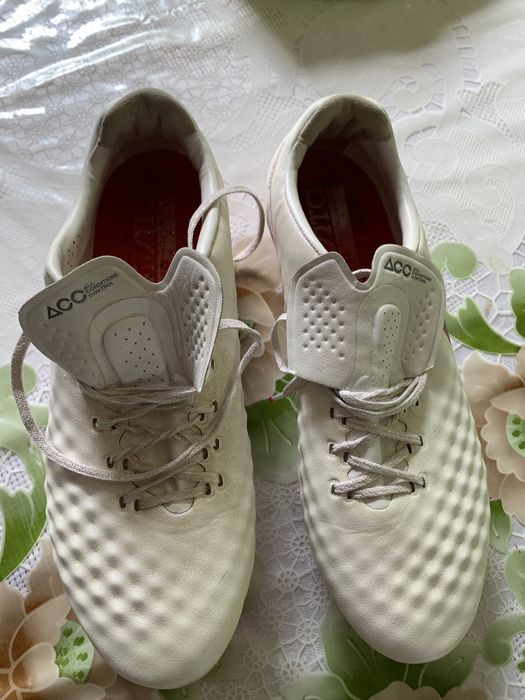 Бутсы футбольные