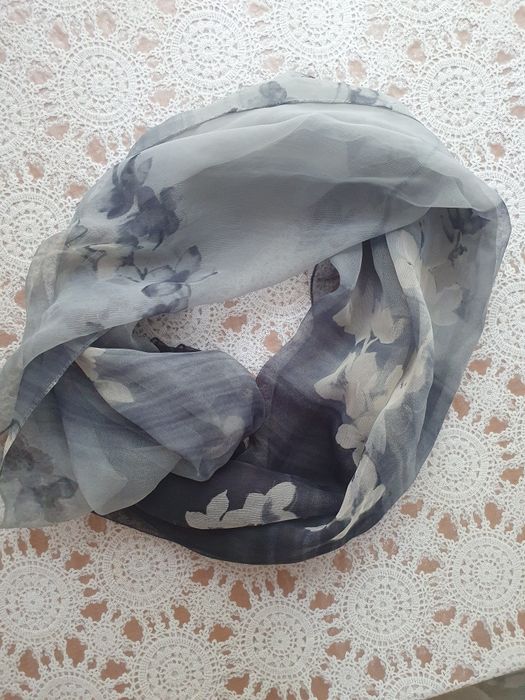 Продам женскую одежду