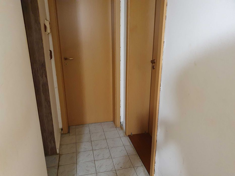 Продава се Тристаен апартамент в Казанлък - 69 кв.м за 1220 €/кв.м - Снимка #8