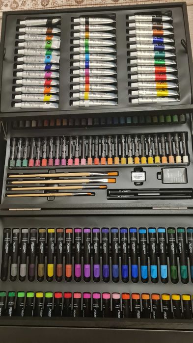 Набор для рисования Crelando 174 предмета, краски, фломастеры, новый