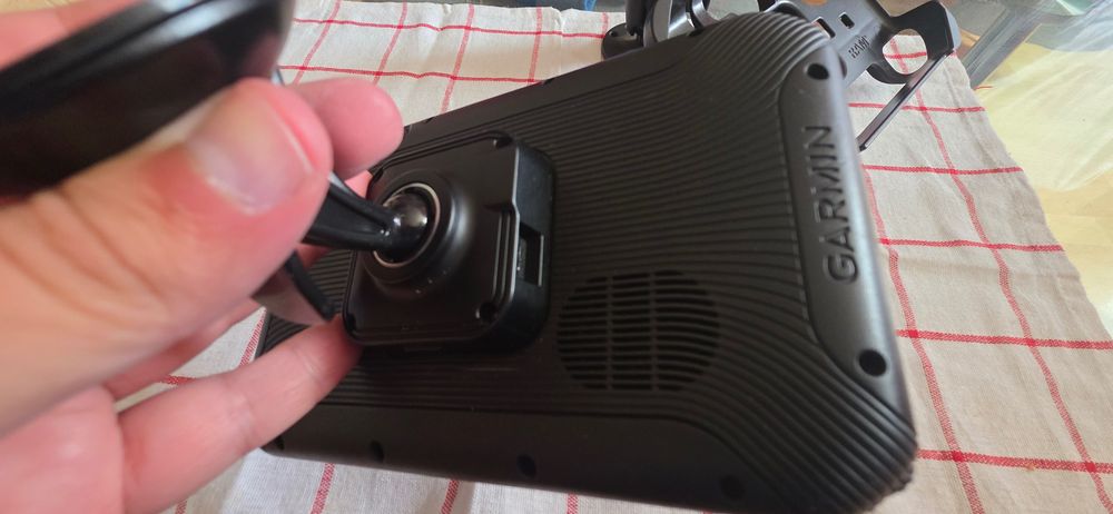 Навигация за камион Garmin Dezl 780 LMT-D най-нови карти за цялаЕвропа