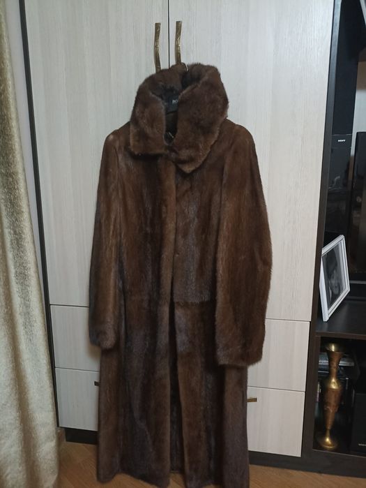 Продам норкавую шубу