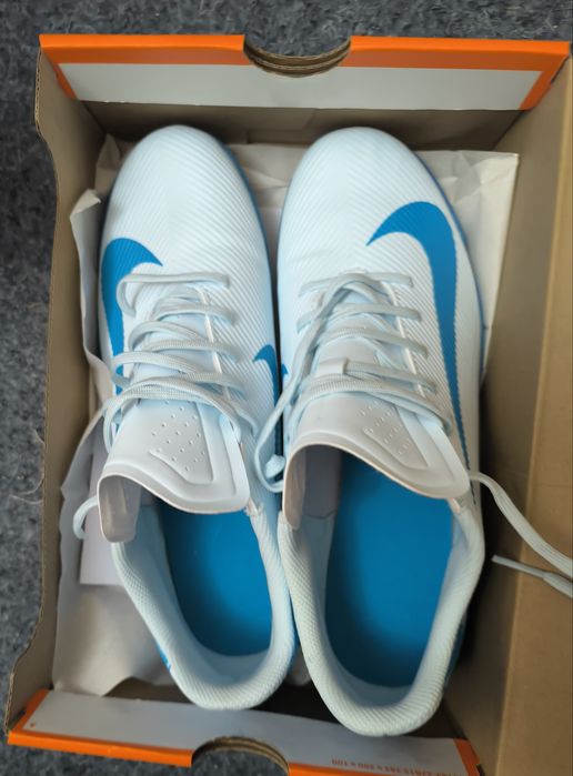 Футболни стоножки за изкуствена трева ,Nike Mercurial Vapor  16 -42,5