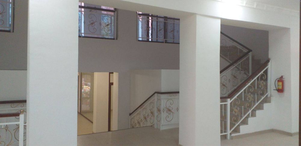 Продаётся Двух Уревнневый Здание.