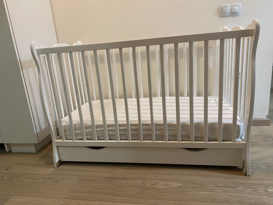 Pătuț bebe alb cu sertar + saltea premium