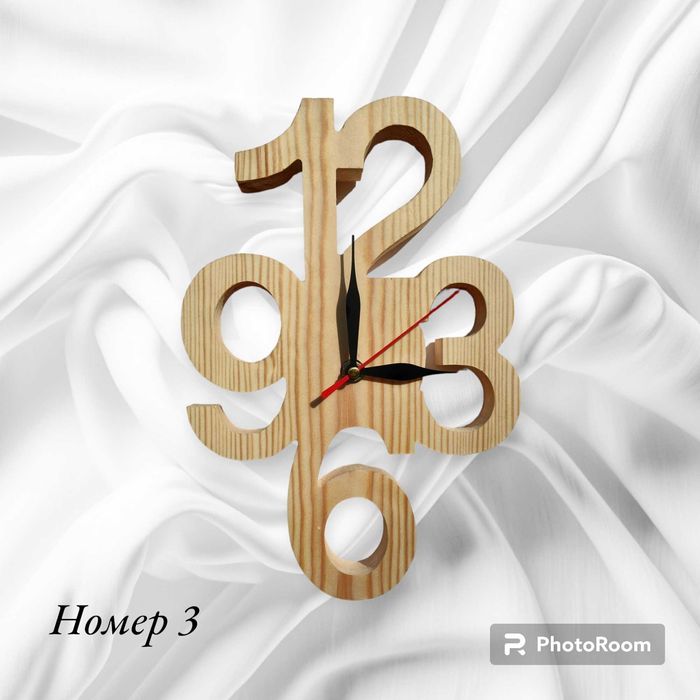 Дървени дизайнерски часовници за стена .