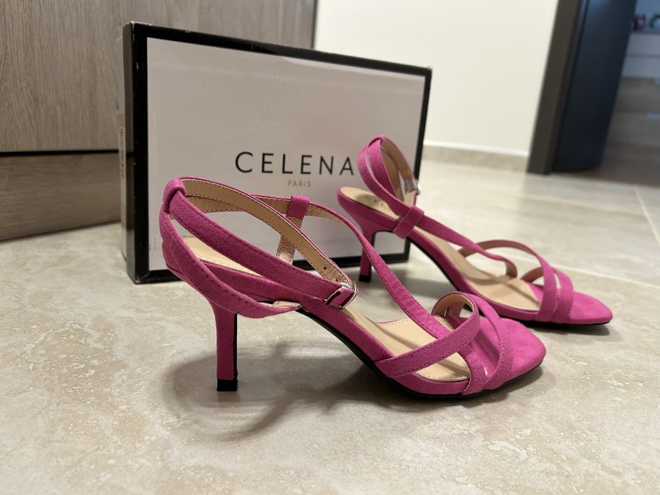 НОВИ Цикламени сандали 39номер