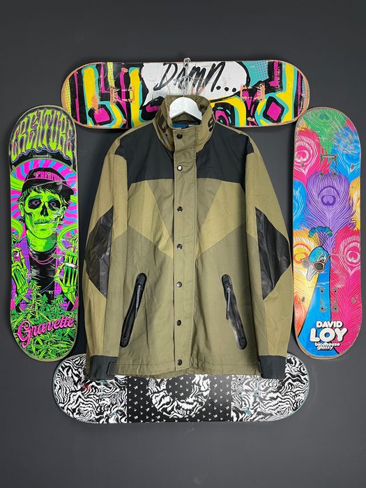 Napapijri Carhartt Diesel The North Face Boss Helly Hansen