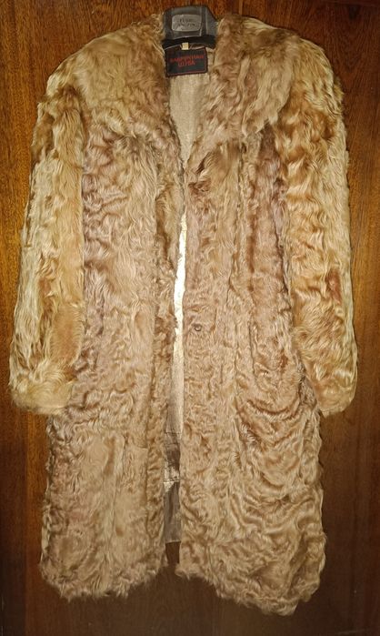 Шуба из меха козы