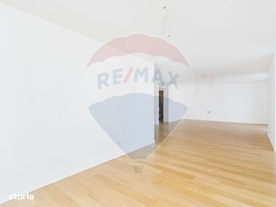 Apartament 3 camere de vanzare