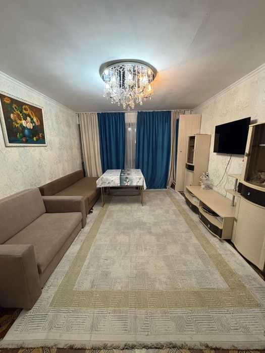Продам трехкомнатную квартиру