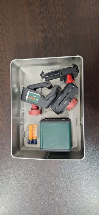 Лазерен нивелир BOSCH Quigo III