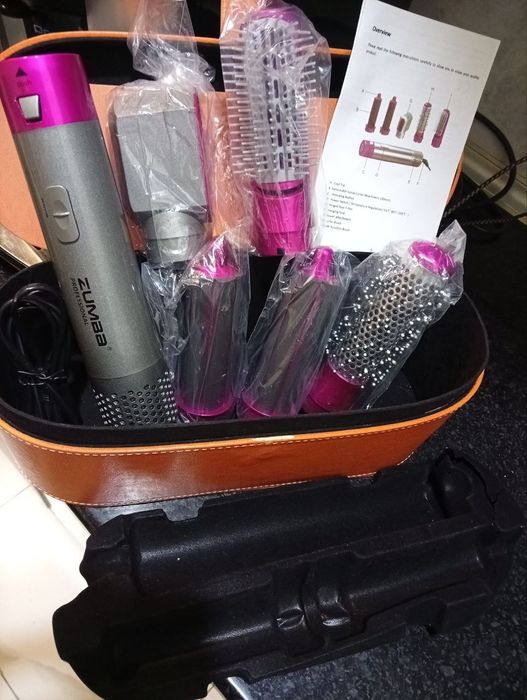 Dyson Airstrait HT01