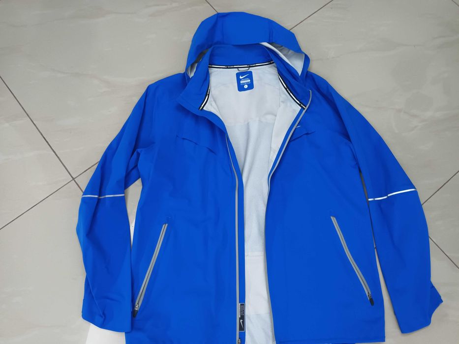 Jacheta "Nike" exceptionala