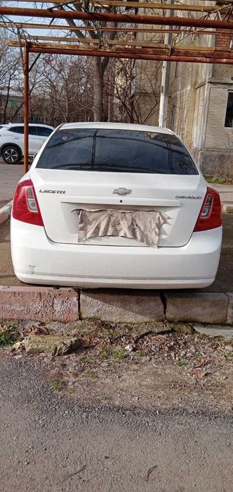 Продам Ласетти 2013 года в хорошем состоянии