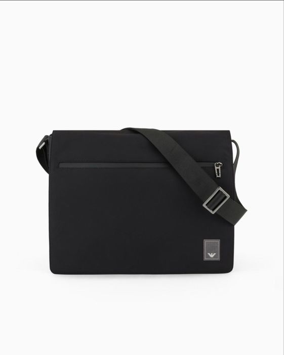 Мужская сумка Emporio Armani Travel Essential Nylon Messenger Bag
