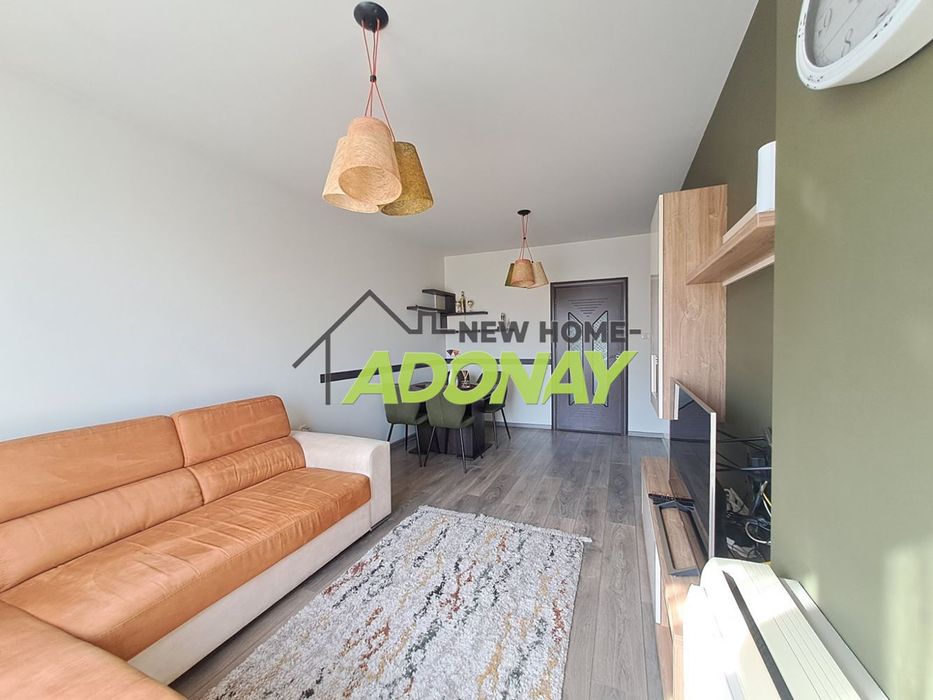 Продава се Тристаен апартамент в Пловдив, Христо Смирненски - 80 кв.м за 1963 €/кв.м - Снимка #1