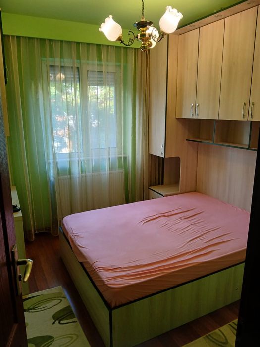 Persoana fizica închiriez apartament 2 camere deva