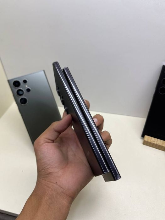 Samsung galaxy s23 ultra 5G 12/256gb holati harxil