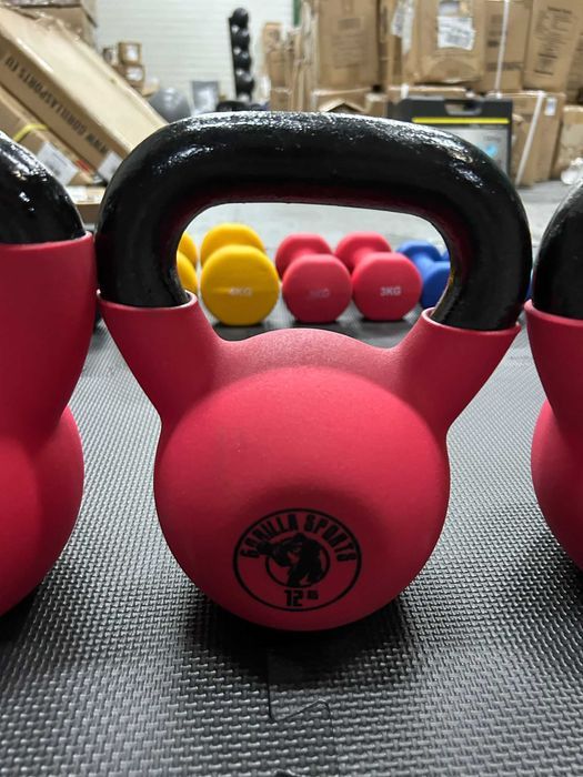 Pachet Kettlebell de fier, acoperit - 42 KG: 12 + 14 + 16 KG