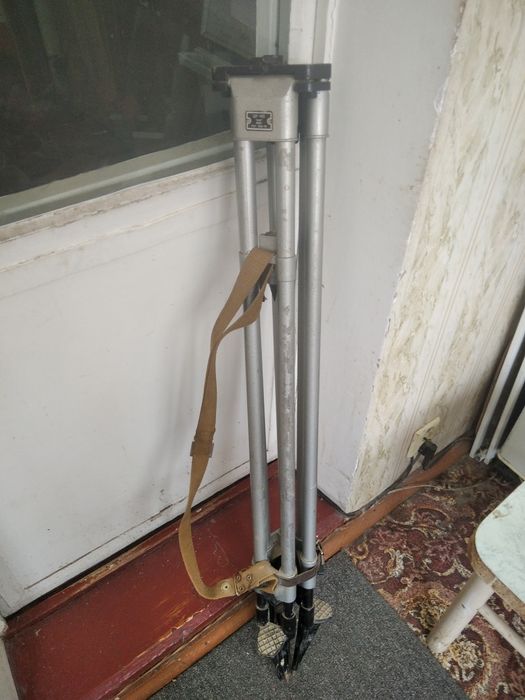 Нивелир Настройка20сек.ШтативВполной готовности в идеальном состоянии.