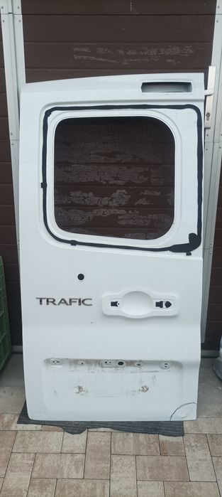 Usa spate  stanga Renault trafic 3