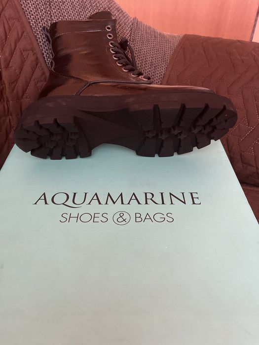 Продавам  боти естествен лак