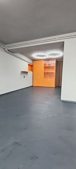 Дава се под наем Магазин в София, Модерно предградие - 50 кв.м за 650 € - Снимка #2