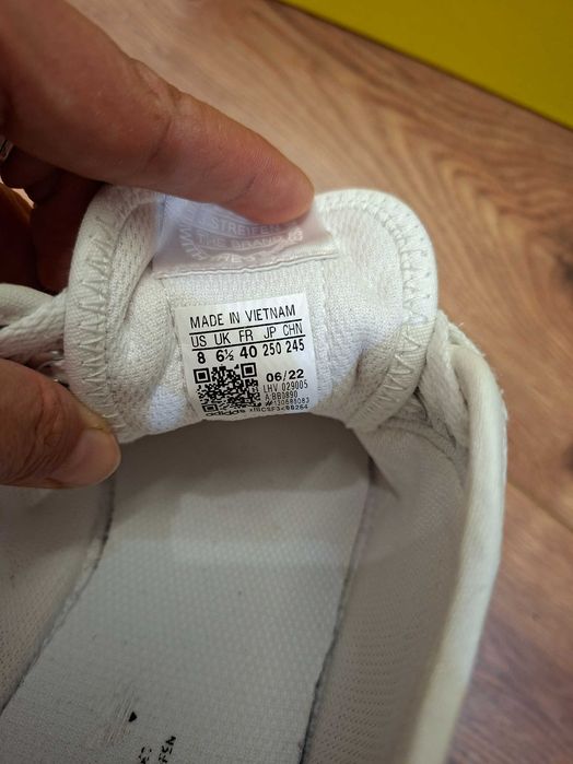 adidas Nizza adidas Originals Honey Lo