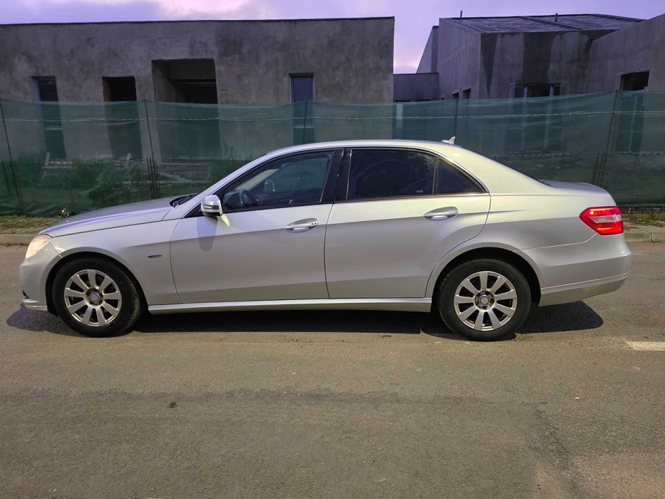 Vand Mercedes Benz  E Class , W212, 2009