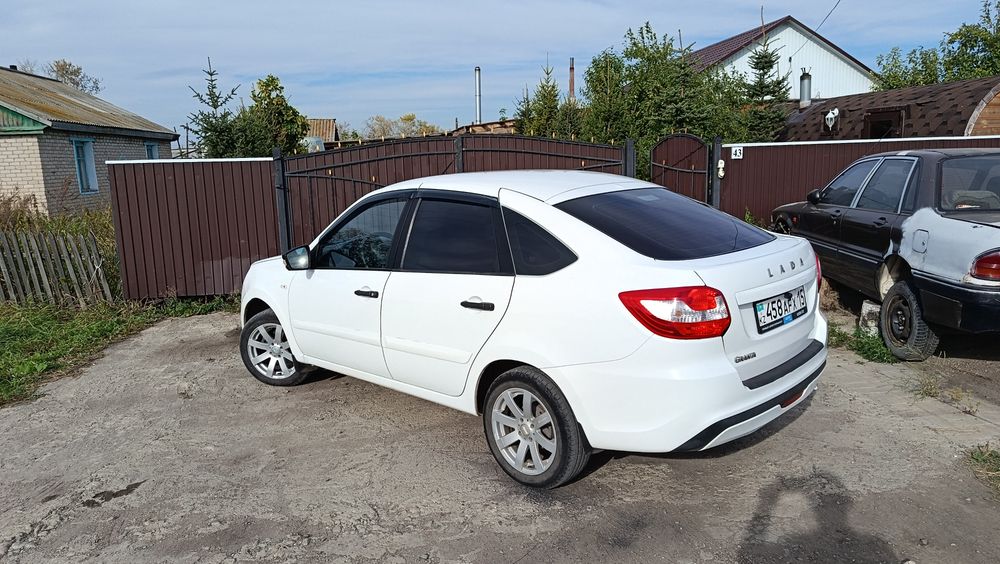 Lada Granta FL. 2022 года.