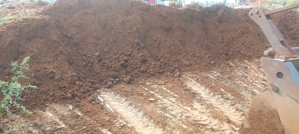 Земя-Хумус за озеленяване и градини