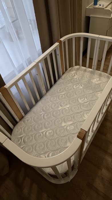 Продам кровать-трансформер для детей