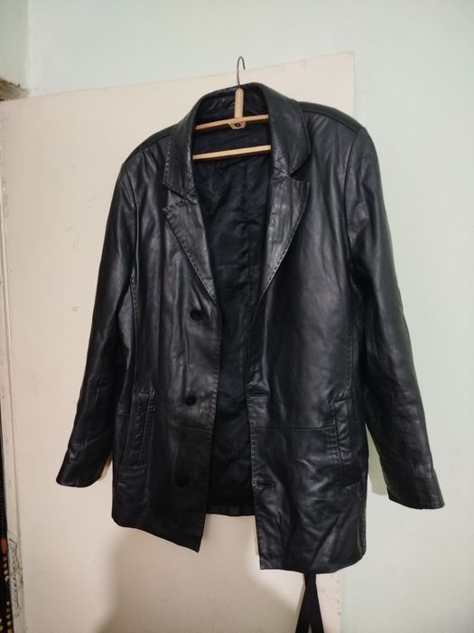 Продам кожаные куртки.