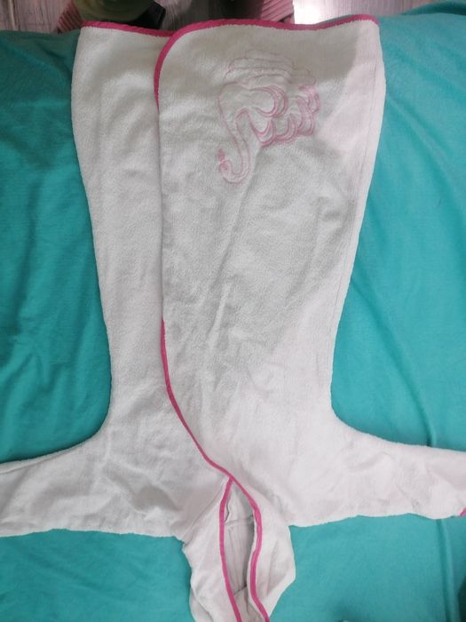 Бебешки хавлии за баня и детски халати