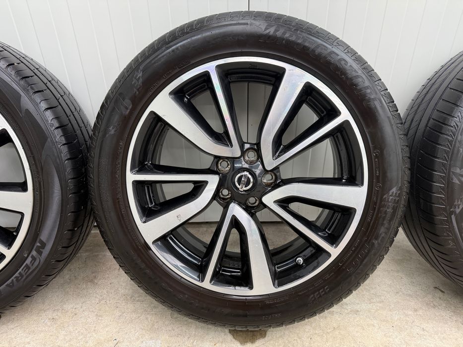 ЛетиДжантиNissanQashqai 19* 5х114.3* 66.1*7J*ET40+Летни гуми 235/50/19