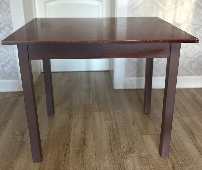 Продам стол срочно. 1) 107-60, 2) 90-65