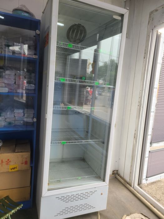Продам холодильник