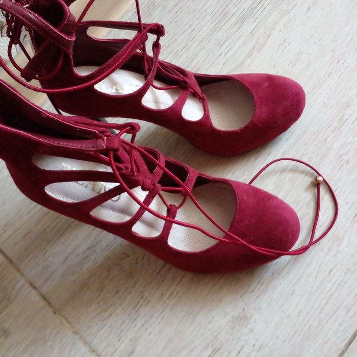 Туфли с закрытым носком