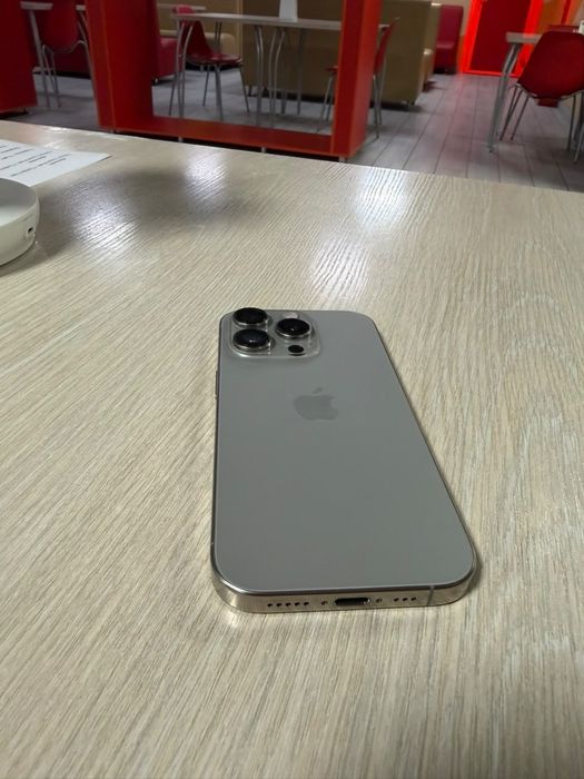 iPhone 16 pro 128gb
