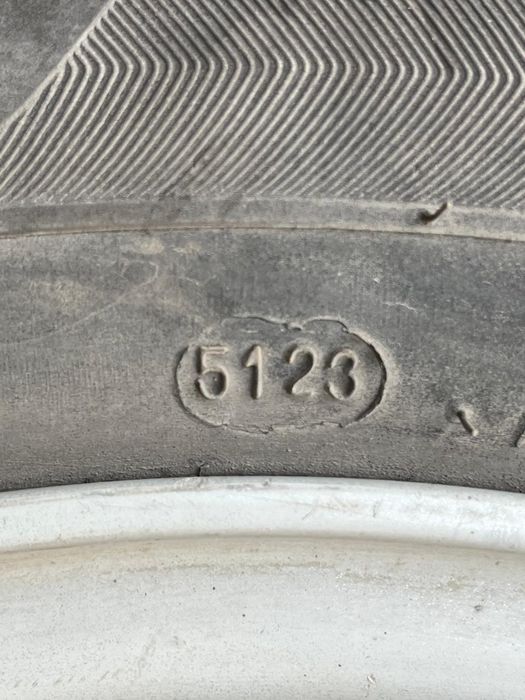 Летняя резина комплект.