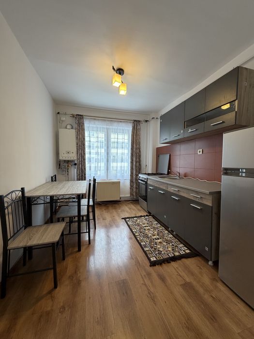 Inchiriez apartament cu 2 camere ultracentral