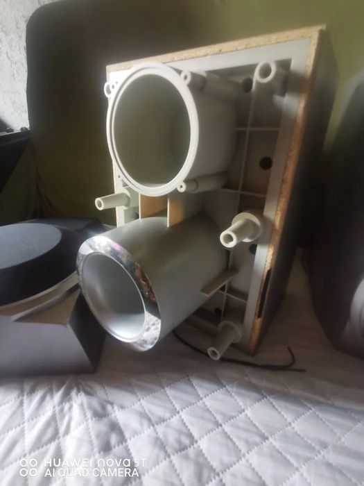 Incinte boxe aiwa.