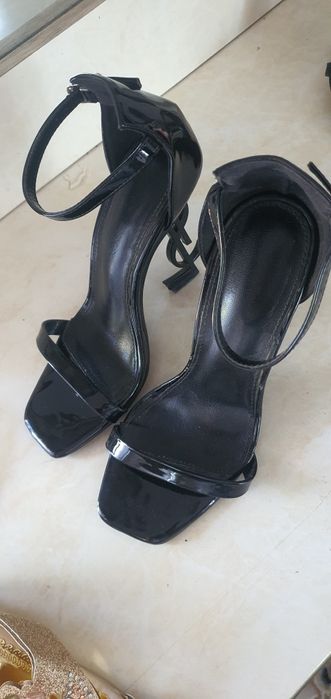 Jeskiy Tufli 36 razmer