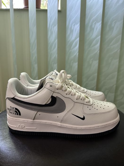 Vand Nike AF1 x The North face