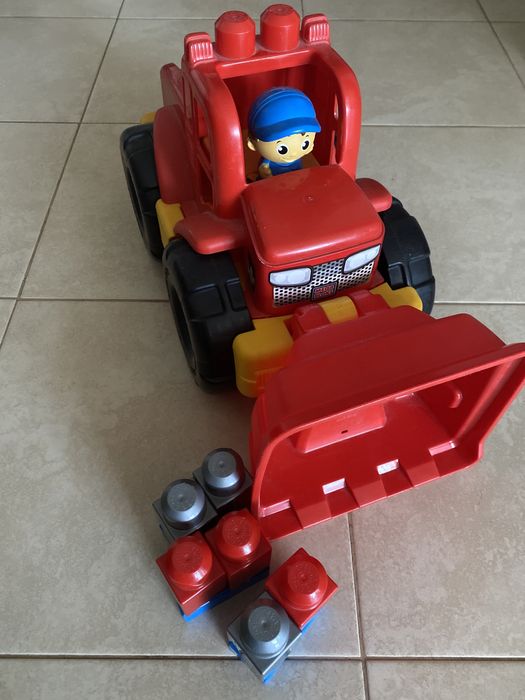 Fisher price Mega blocks - камион със строителни блокчета